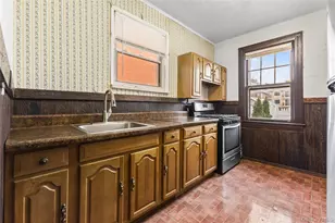 61-17 165th St, Fresh Meadows, NY 11365 - Photo 18