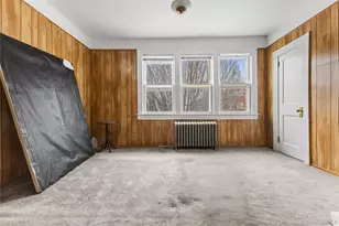 61-17 165th St, Fresh Meadows, NY 11365 - Photo 14