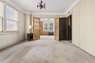 61-17 165th St, Fresh Meadows, NY 11365 - Photo 10