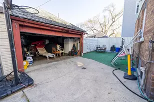 1203 E 34th St, Brooklyn, NY 11210 - Photo 28