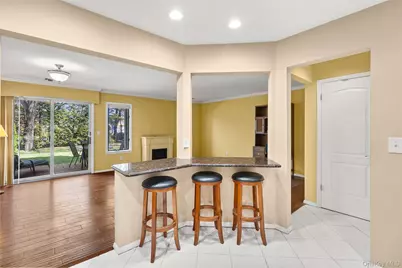 41 Doral Lane #41, Bay Shore, NY 11706 - Photo 4