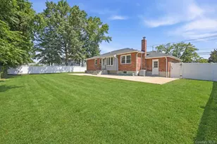 80 W Walnut St, Farmingdale, NY 11735 - Photo 4