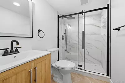 80 W Walnut Street, Farmingdale, NY 11735 - Photo 22