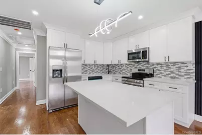 86 Moffitt Boulevard, Islip, NY 11751 - Photo 12