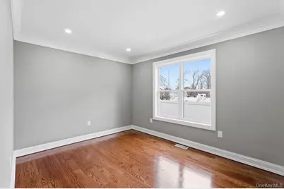 86 Moffitt Boulevard, Islip, NY 11751 - Photo 6