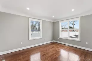 86 Moffitt Blvd, Islip, NY 11751 - Photo 8