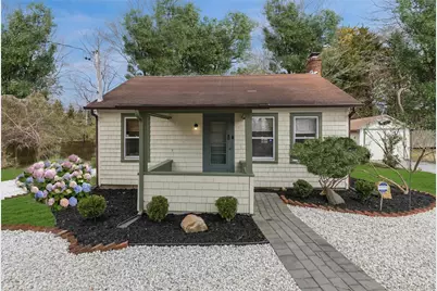 424 Main Street, Westhampton Beach, NY 11978 - Photo 1