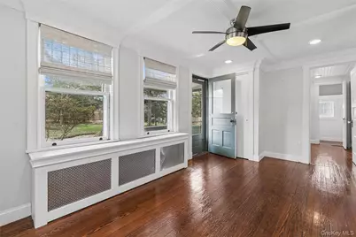424 Main Street, Westhampton Beach, NY 11978 - Photo 14
