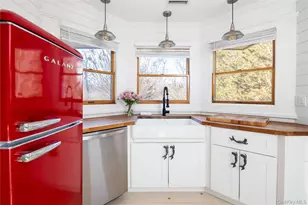 3190 The Long Way Ln, East Marion, NY 11939 - Photo 4