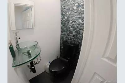 3014 Matthews Avenue, Bronx, NY 10467 - Photo 16