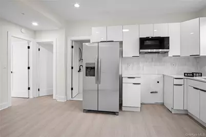 130 S 9th Avenue, Mount Vernon, NY 10550 - Photo 24