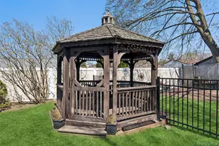 189 N Iowa Ave, Massapequa, NY 11758 - Photo 36