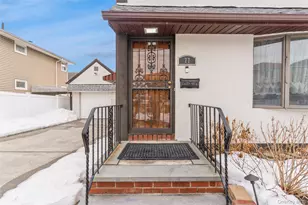 77 Lucille Ave, Elmont, NY 11003 - Photo 6