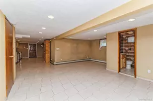 77 Lucille Ave, Elmont, NY 11003 - Photo 36