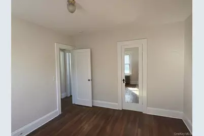 987 Wallace Avenue, Baldwin, NY 11510 - Photo 16