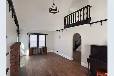 987 Wallace Avenue, Baldwin, NY 11510 - Photo 6