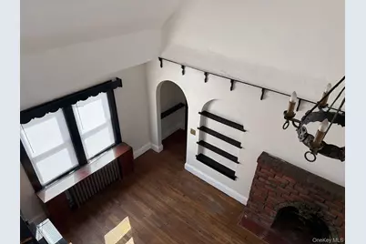 987 Wallace Avenue, Baldwin, NY 11510 - Photo 20