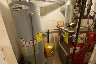 24 Lent Ave, Hempstead, NY 11550 - Photo 12