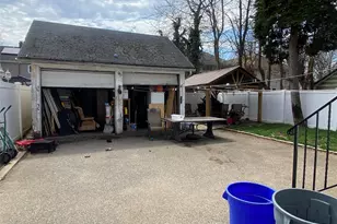 24 Lent Ave, Hempstead, NY 11550 - Photo 10