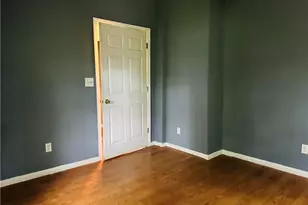 56 Glenwood Ave, Poughkeepsie, NY 12603 - Photo 10