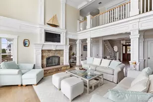 36 Hawkins Dr, Northport, NY 11768 - Photo 8