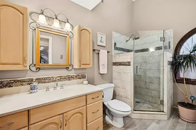 147 Brookside Avenue, North Babylon, NY 11703 - Photo 18