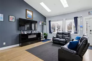 32 Landscape Dr, Wheatley Heights, NY 11798 - Photo 8