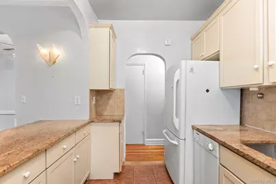 3810 Greystone Ave. #507, Bronx, NY 10463 - Photo 6