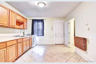 251 Powell Avenue, Newburgh, NY 12550 - Photo 24