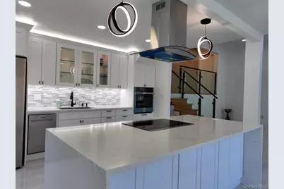 791 Longview Avenue, Woodmere, NY 11581 - Photo 30