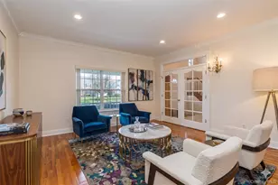21 Tollgate Dr, East Northport, NY 11731 - Photo 4