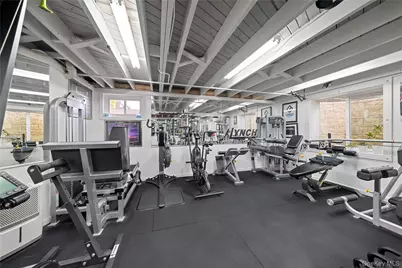 261 N 6th Street, Bethpage, NY 11714 - Photo 18