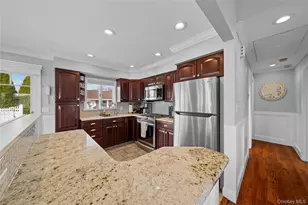 261 N 6th St, Bethpage, NY 11714 - Photo 10