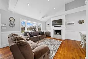 261 N 6th St, Bethpage, NY 11714 - Photo 4