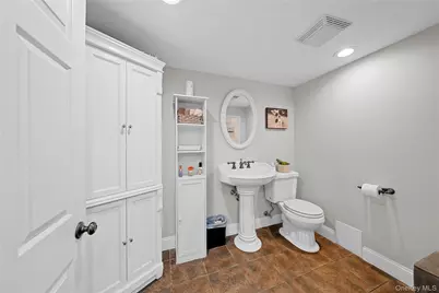 261 N 6th Street, Bethpage, NY 11714 - Photo 20