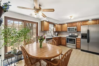 68 Meadow Sweet Road, Cortlandt Manor, NY 10567 - Photo 8