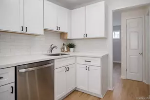 406 Bentley Ct, Brewster, NY 10509 - Photo 12