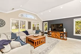 41 Landing Meadow Rd, Smithtown, NY 11787 - Photo 20