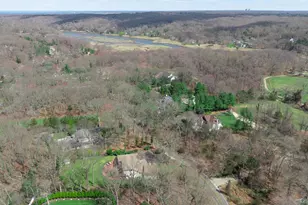 41 Landing Meadow Rd, Smithtown, NY 11787 - Photo 46