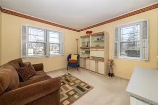 285 Stuart Dr, New Rochelle, NY 10804 - Photo 16