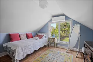 117 West Ave, Hicksville, NY 11801 - Photo 26