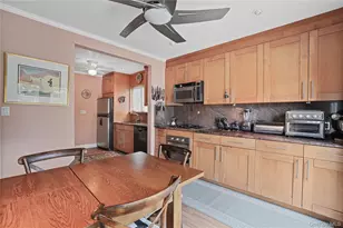 117 West Ave, Hicksville, NY 11801 - Photo 18