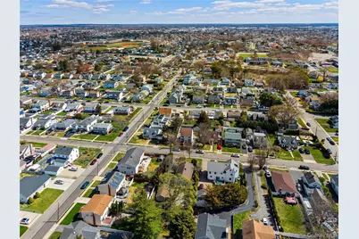 117 West Avenue, Hicksville, NY 11801 - Photo 46