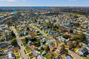 117 West Ave, Hicksville, NY 11801 - Photo 48