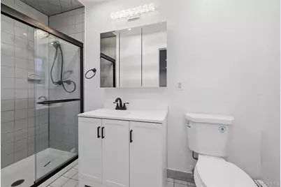 19 Sherwood Court, Ronkonkoma, NY 11779 - Photo 22