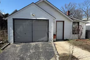 53 Dewitt St, Valley Stream, NY 11580 - Photo 8