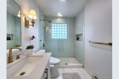 7 Market Drive, Syosset, NY 11791 - Photo 34