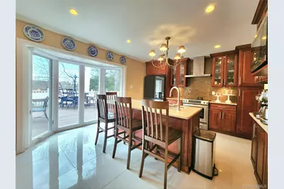 7 Market Drive, Syosset, NY 11791 - Photo 14