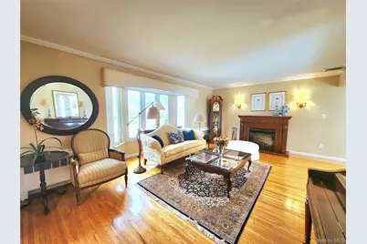 7 Market Drive, Syosset, NY 11791 - Photo 26