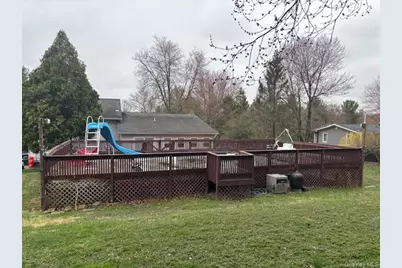 5 Verplanck Avenue, Hopewell Junction, NY 12533 - Photo 4